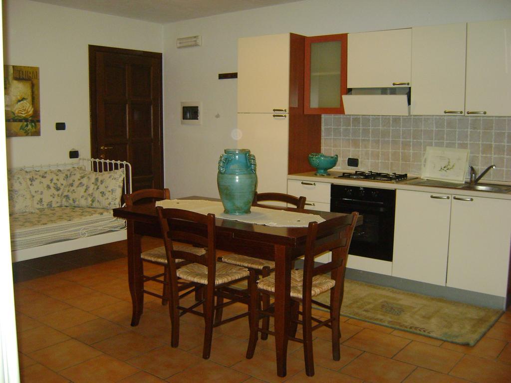 Agriturismo La Cantina Villa Farigliano Cameră foto