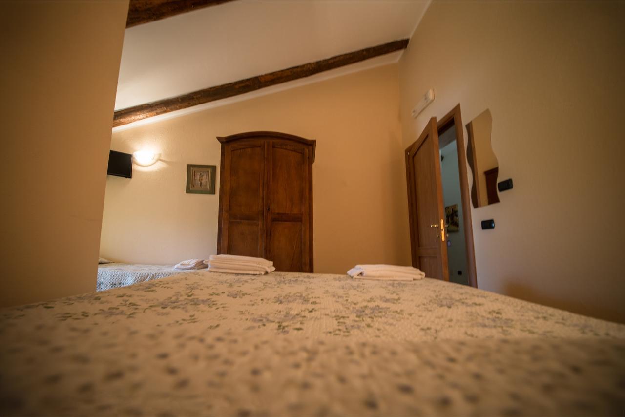 Agriturismo La Cantina Villa Farigliano Exterior foto